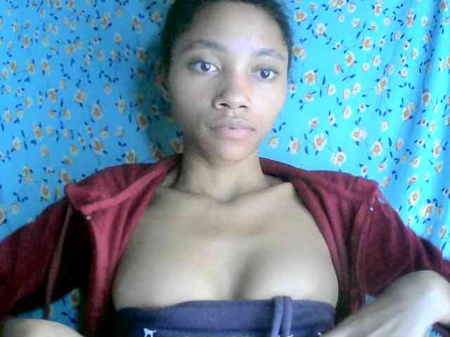 Monicaxa webcam