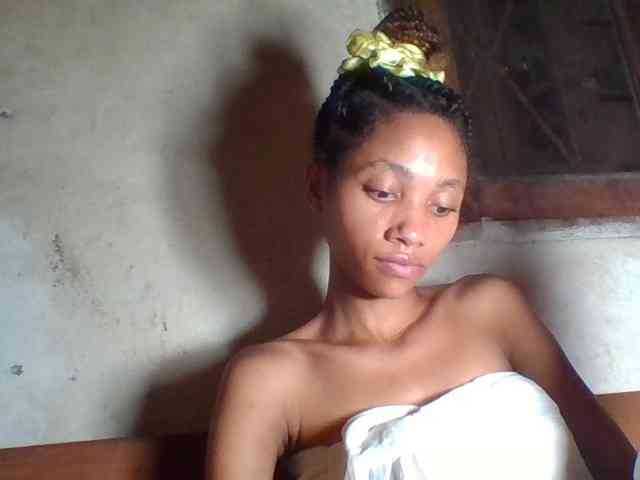 Monicaxa Live Webcam on BongaCams