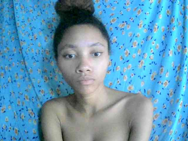 Monicaxa webcam