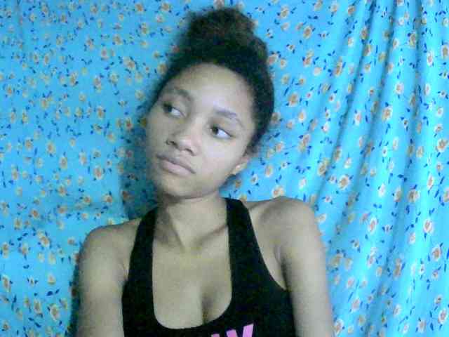 Monicaxa webcam