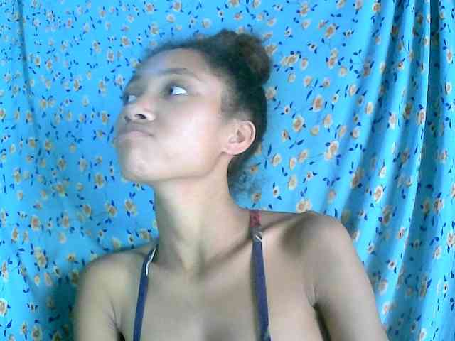 Monicaxa webcam