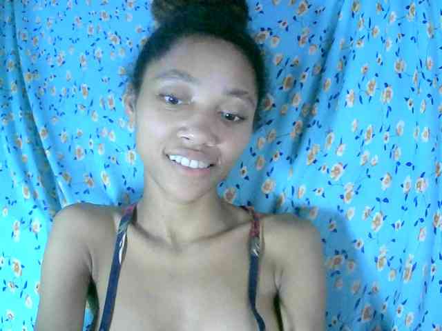 Monicaxa webcam