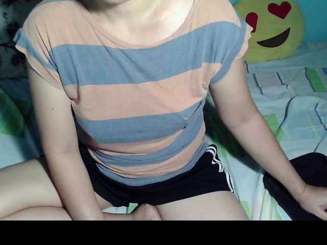 LizBeth23 from BongaCams