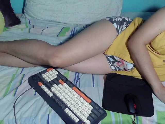 LizBeth23's BongaCams show and profile
