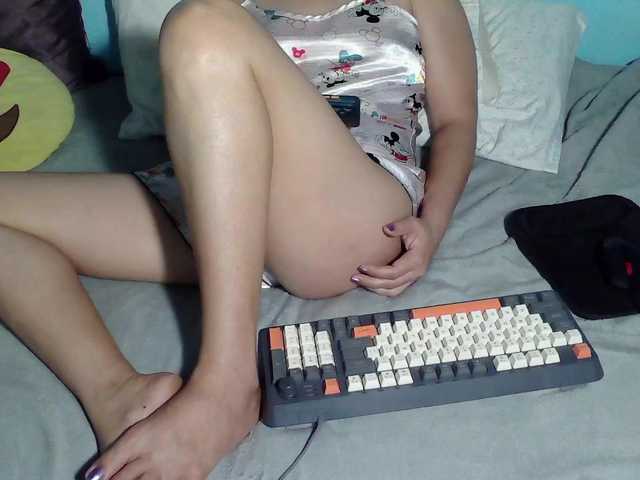 LizBeth23's BongaCams show and profile