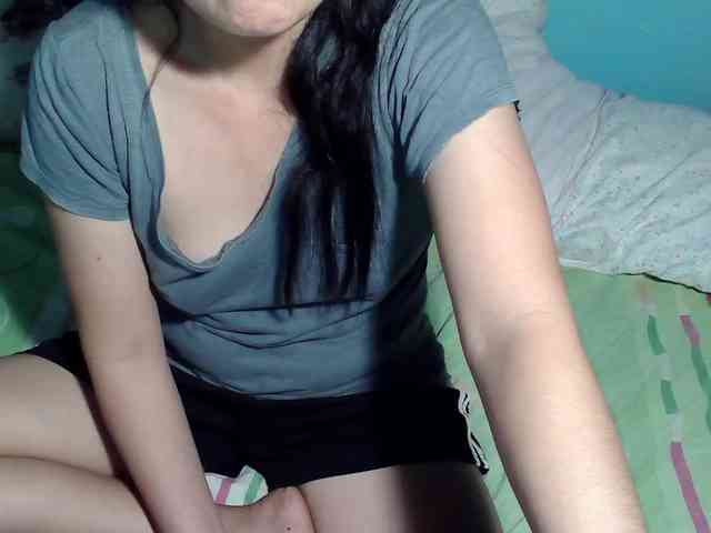 LizBeth23 webcam