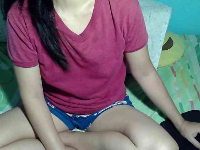LizBeth23 webcam