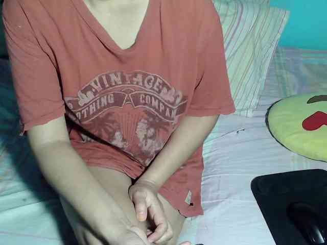 LizBeth23 webcam