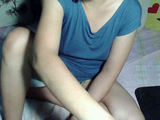 LizBeth23 webcam