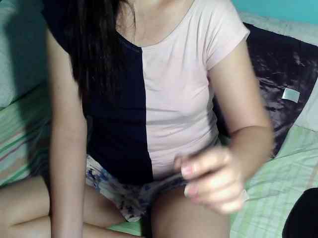 LizBeth23 webcam