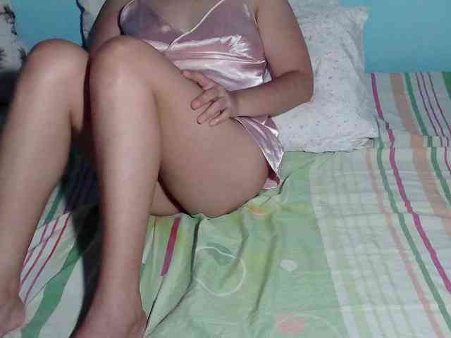 LizBeth23 webcam
