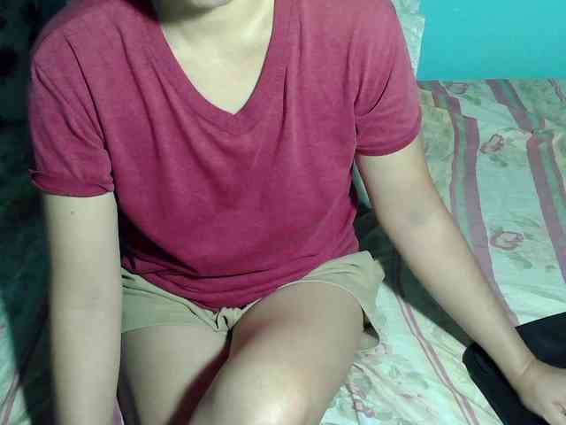 LizBeth23 webcam