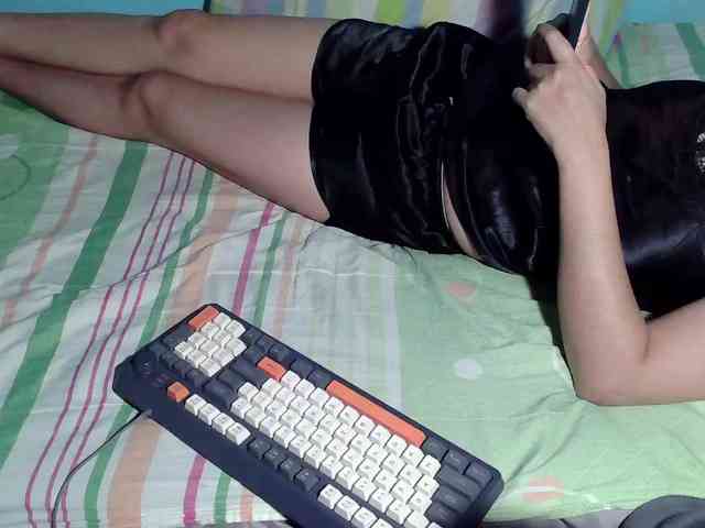 LizBeth23 webcam
