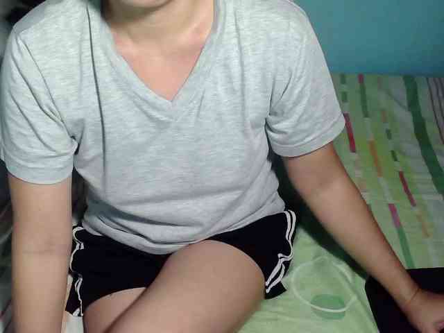LizBeth23 webcam