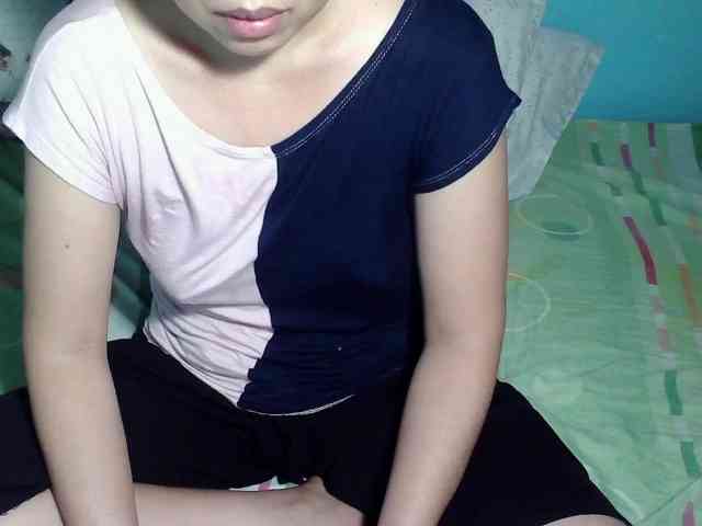 LizBeth23 webcam