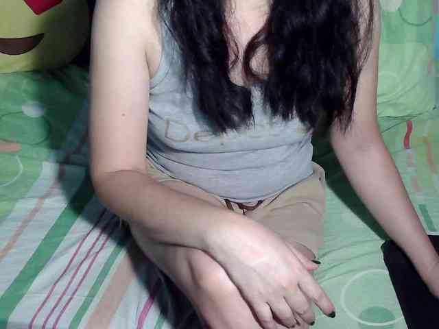 LizBeth23 Live Webcam on BongaCams