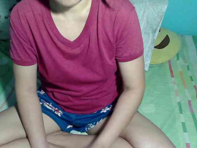 LizBeth23 webcam