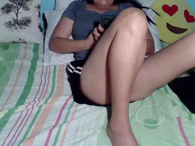 LizBeth23 webcam