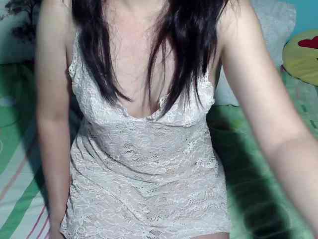 LizBeth23 webcam