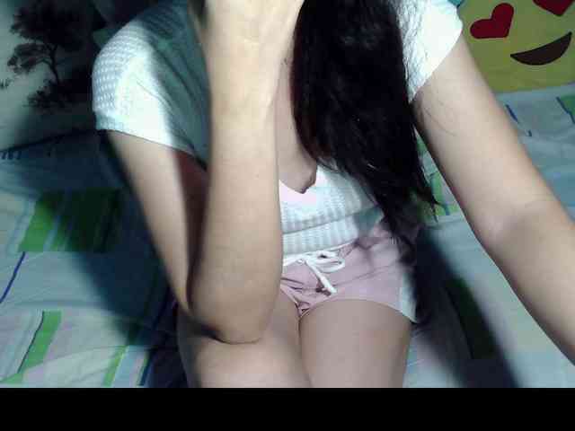 LizBeth23 webcam