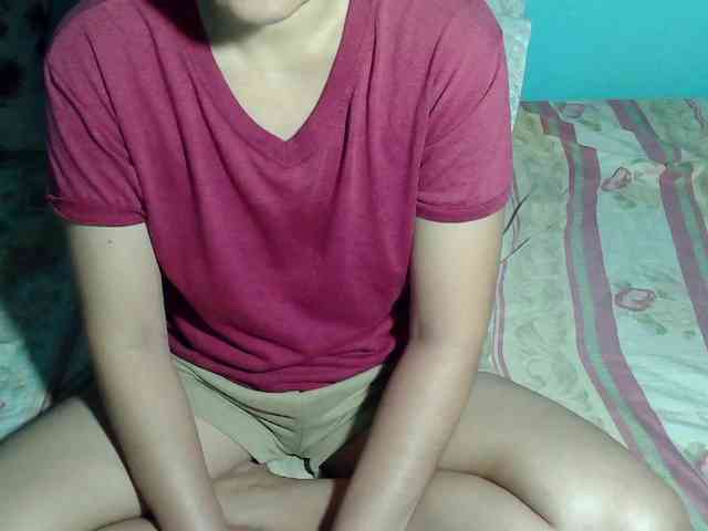 LizBeth23 webcam