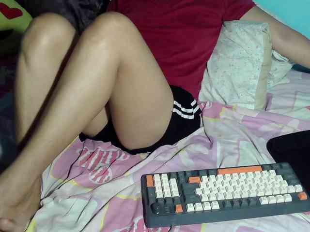 LizBeth23 webcam