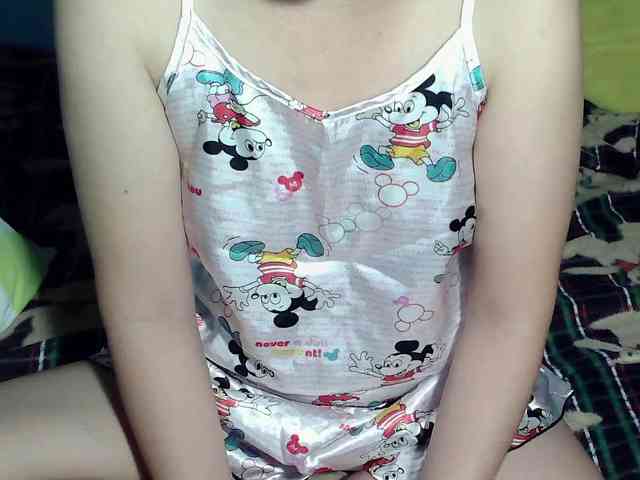 LizBeth23 webcam