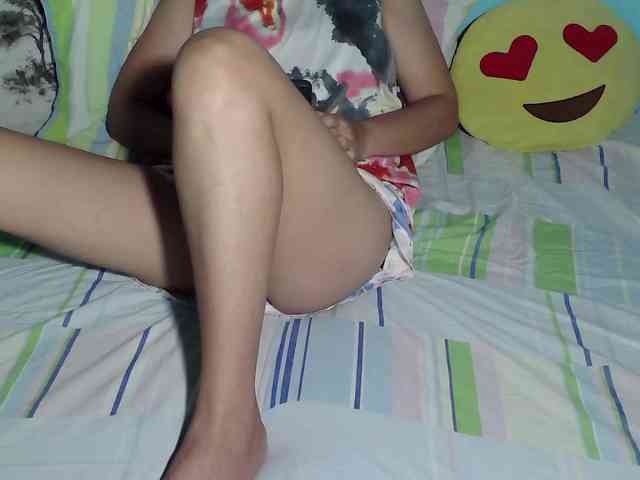 LizBeth23 webcam