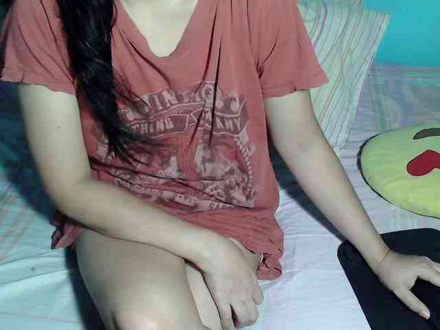 LizBeth23 webcam