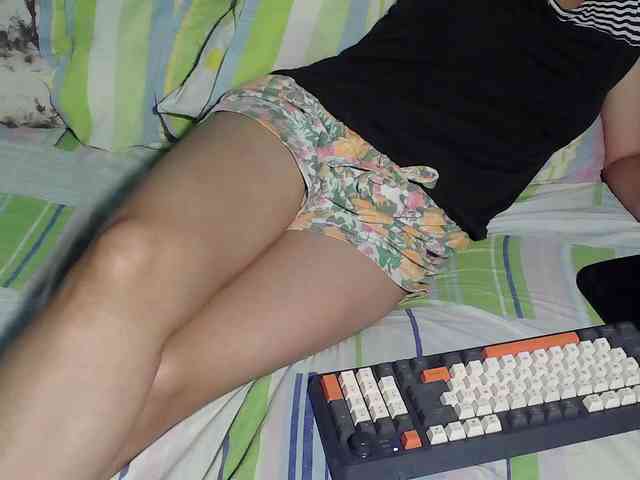 LizBeth23 webcam