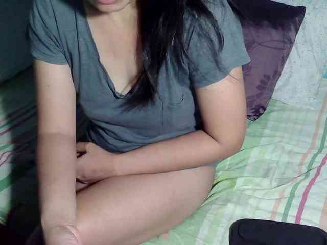 LizBeth23 webcam
