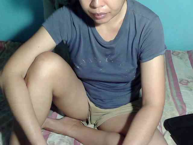 LizBeth23 webcam