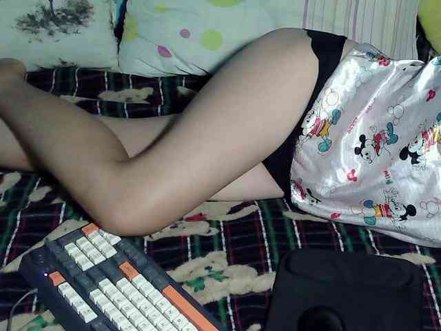 LizBeth23 webcam