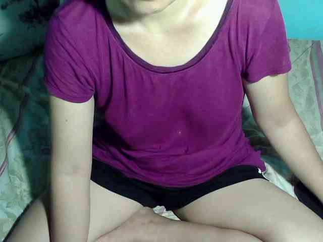 LizBeth23 webcam