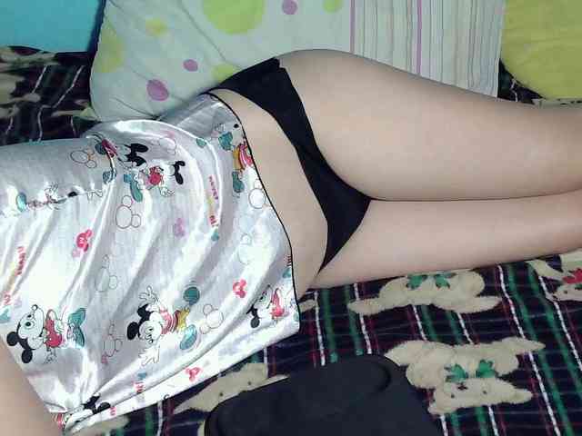 LizBeth23 webcam