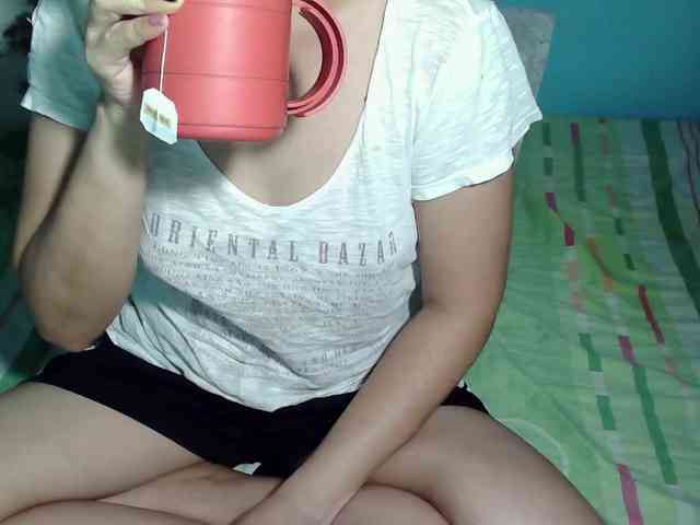 LizBeth23 webcam