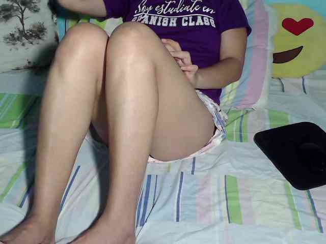 LizBeth23 webcam