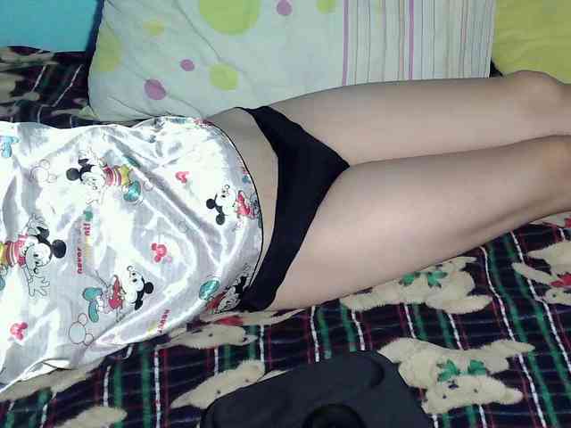 LizBeth23 webcam