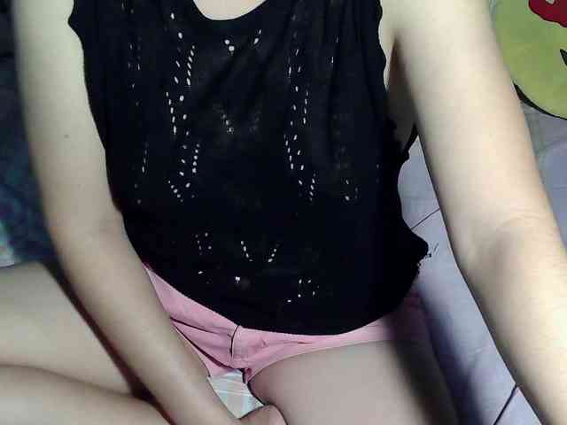 LizBeth23 webcam