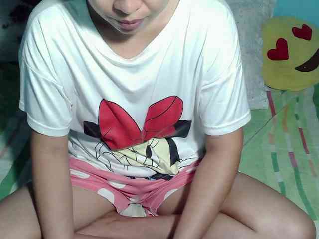 LizBeth23 webcam