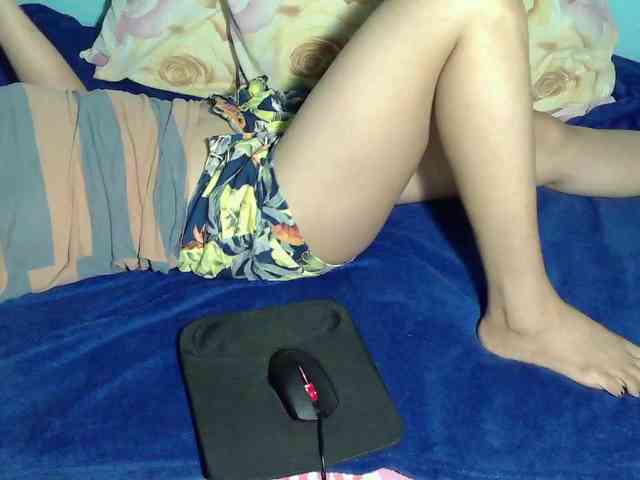LizBeth23 webcam
