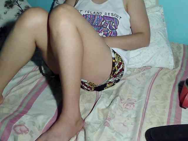 LizBeth23 webcam