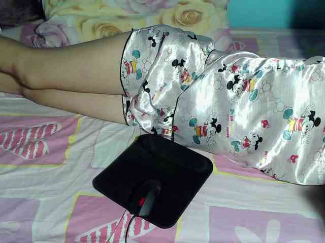 LizBeth23 Live Webcam on BongaCams