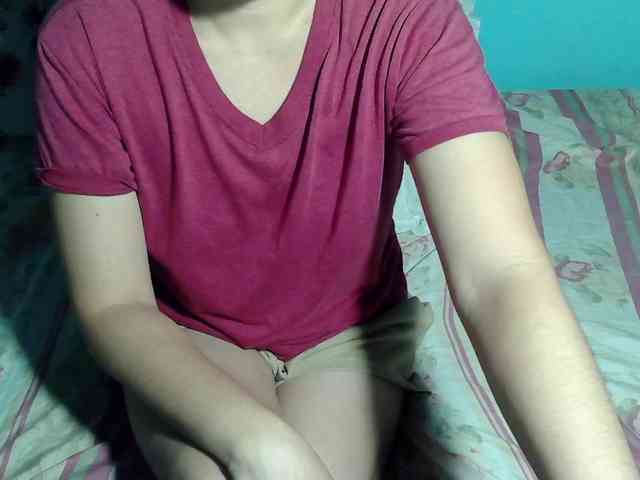 LizBeth23 webcam