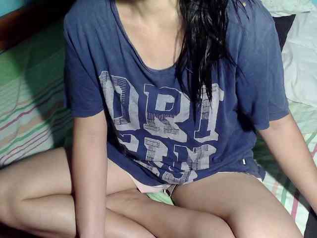 LizBeth23 webcam