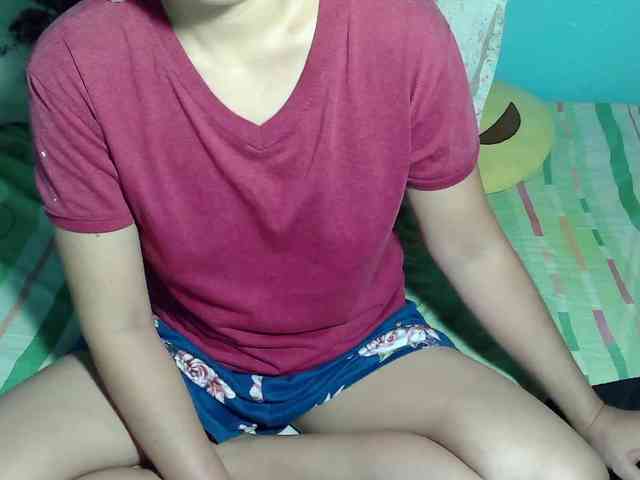 LizBeth23 webcam