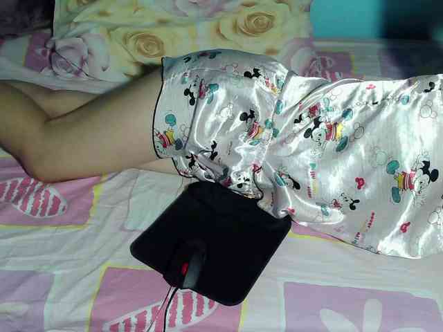 LizBeth23 Live Webcam on BongaCams