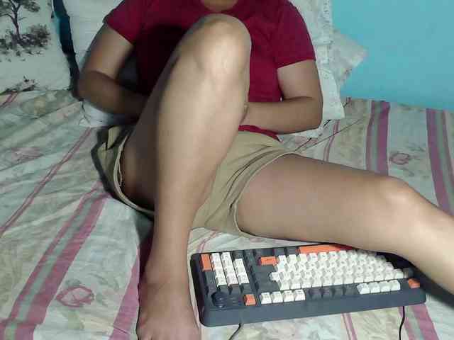 LizBeth23 webcam