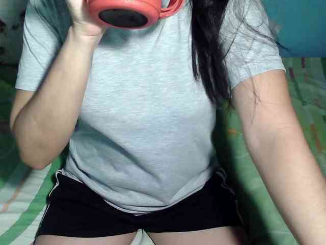 LizBeth23 webcam