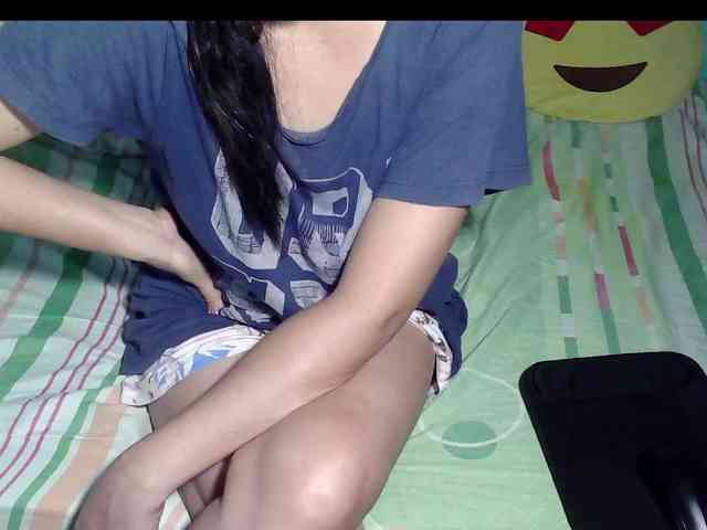 LizBeth23 webcam